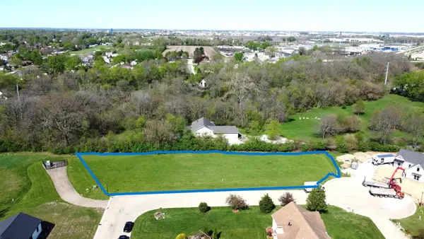 27 Cavalier Court, Lasalle, IL 61301