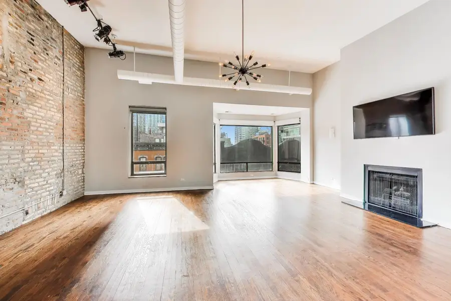 503 N Wells Street #3, Chicago, IL 60654 - #3