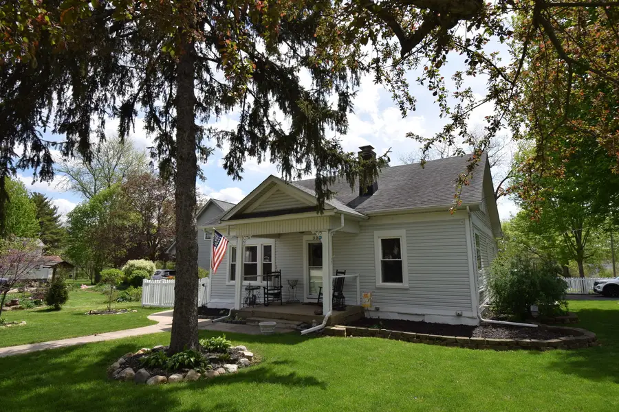 302 E Main Street, Yorkville, IL 60560 - #2