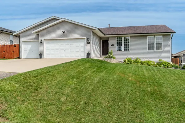 853 Goosedown Drive, Roscoe, IL 61073