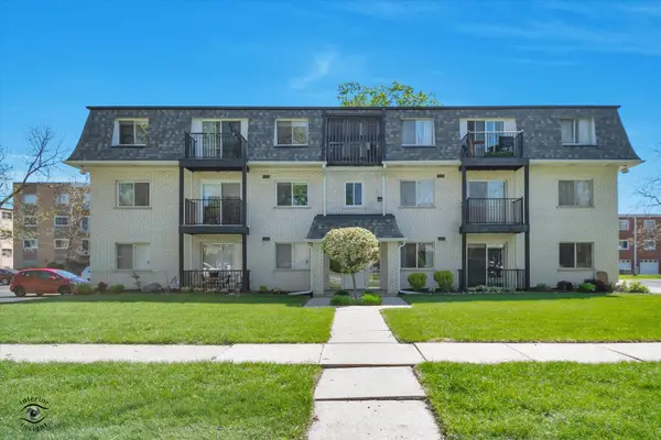 9621 S Karlov Avenue #301, Oak Lawn, IL 60453