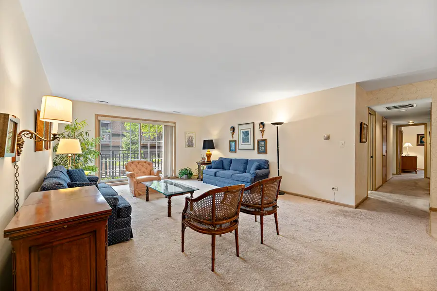 1000 Deerfield Road #101, Highland Park, IL 60035 - #3