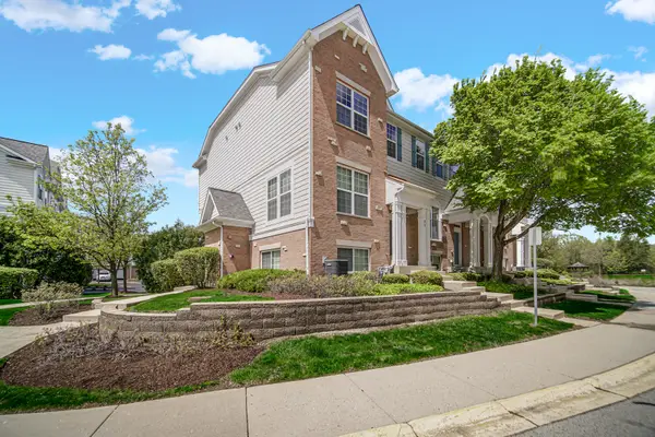 82 Arcadia Lane, Lake Zurich, IL 60047