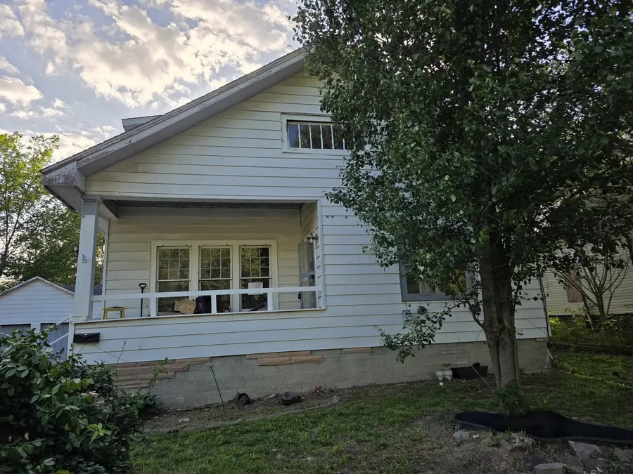 1008 S Madison Street, Marion, IL 62959 - #2