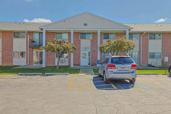 673 E Fullerton Avenue #105, Glendale Heights, IL 60139