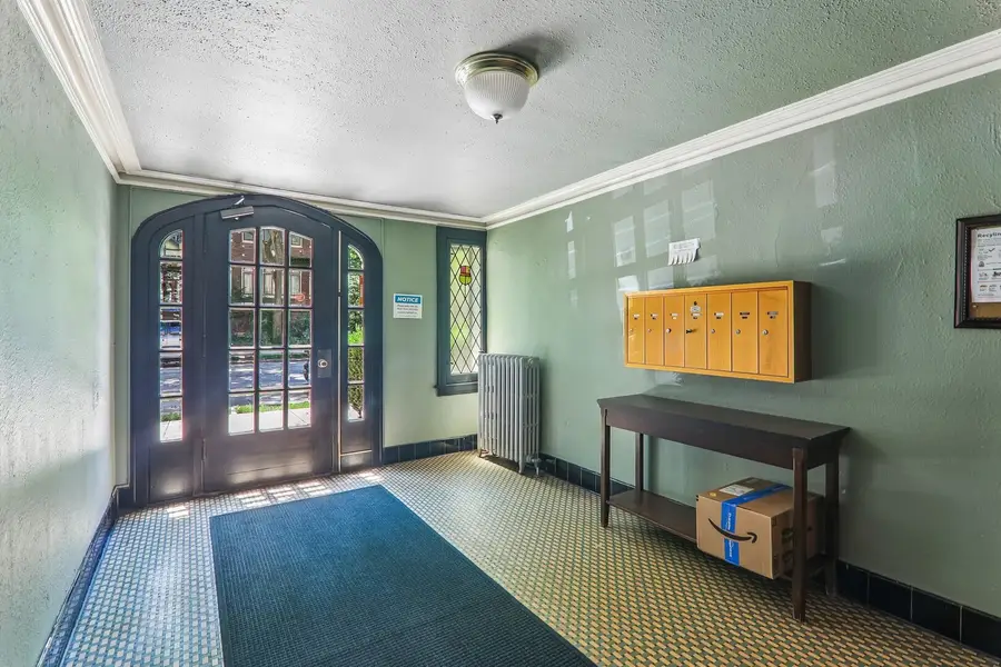 824 Washington Boulevard #1, Oak Park, IL 60302 - #3