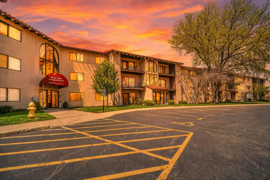 21W581 North Avenue #30, Lombard, IL 60148 - #2