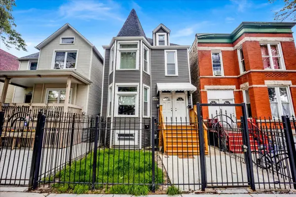 1821 N Tripp Avenue, Chicago, IL 60639