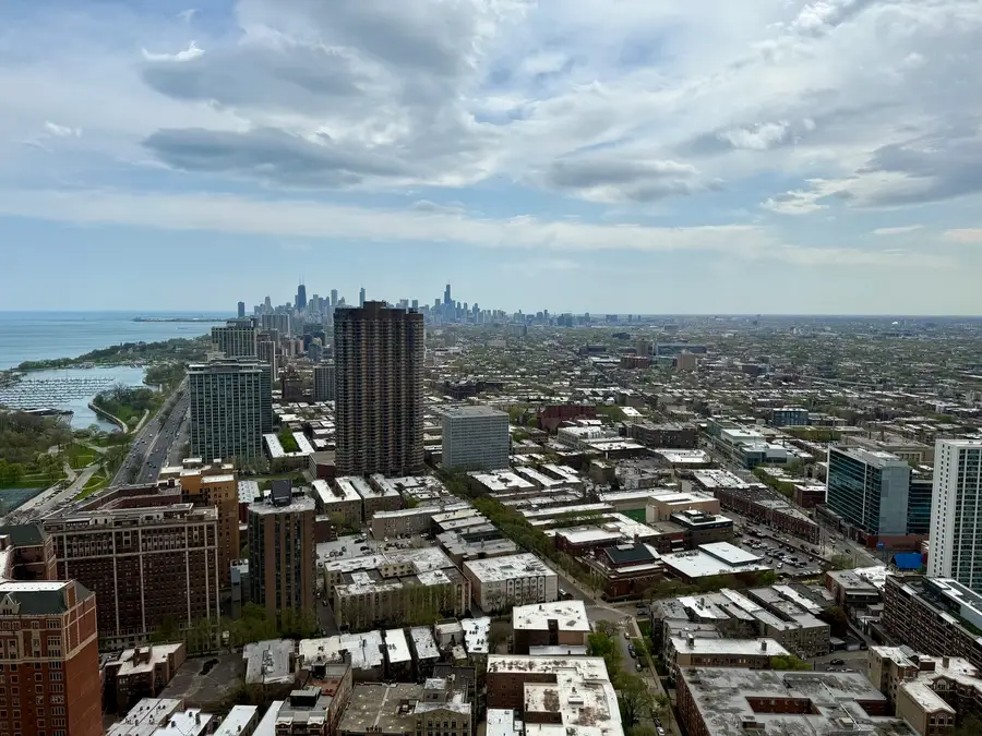 655 W Irving Park Road #5013, Chicago, IL 60613 - #3