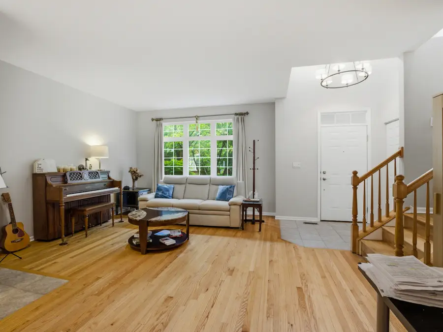 4243 Linden Tree Lane, Glenview, IL 60026 - #3