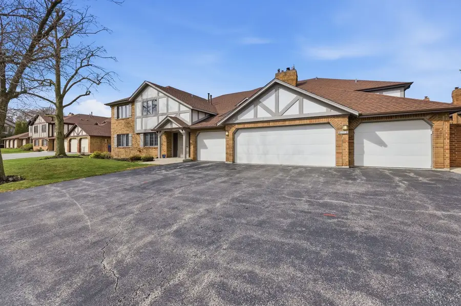 13158 S Oak Hills Parkway #1A, Palos Heights, IL 60463 - #2