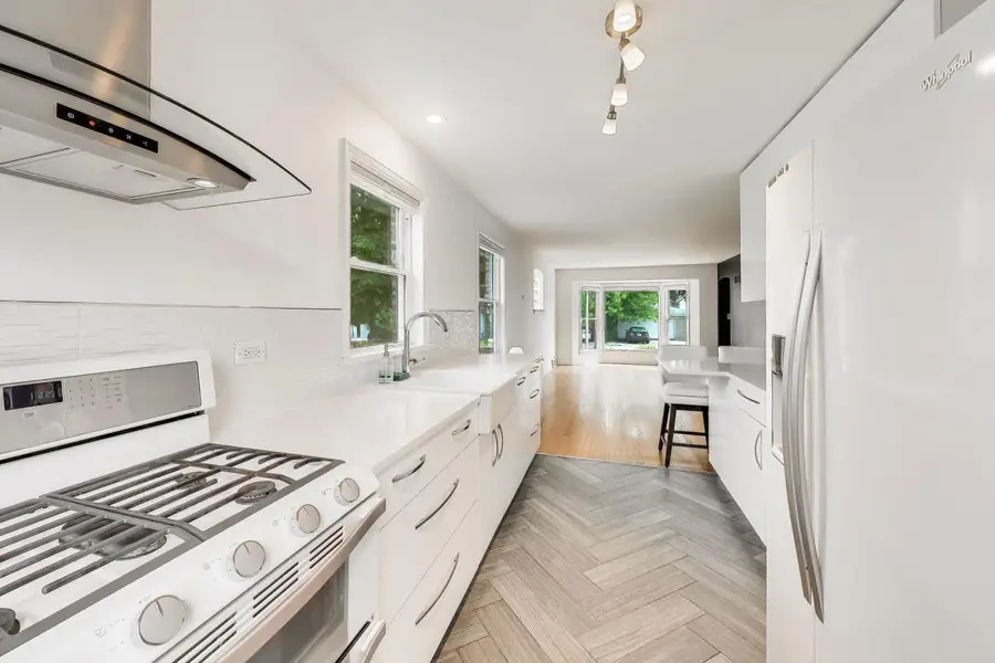 5454 W Gettysburg Street, Chicago, IL 60630 - #3