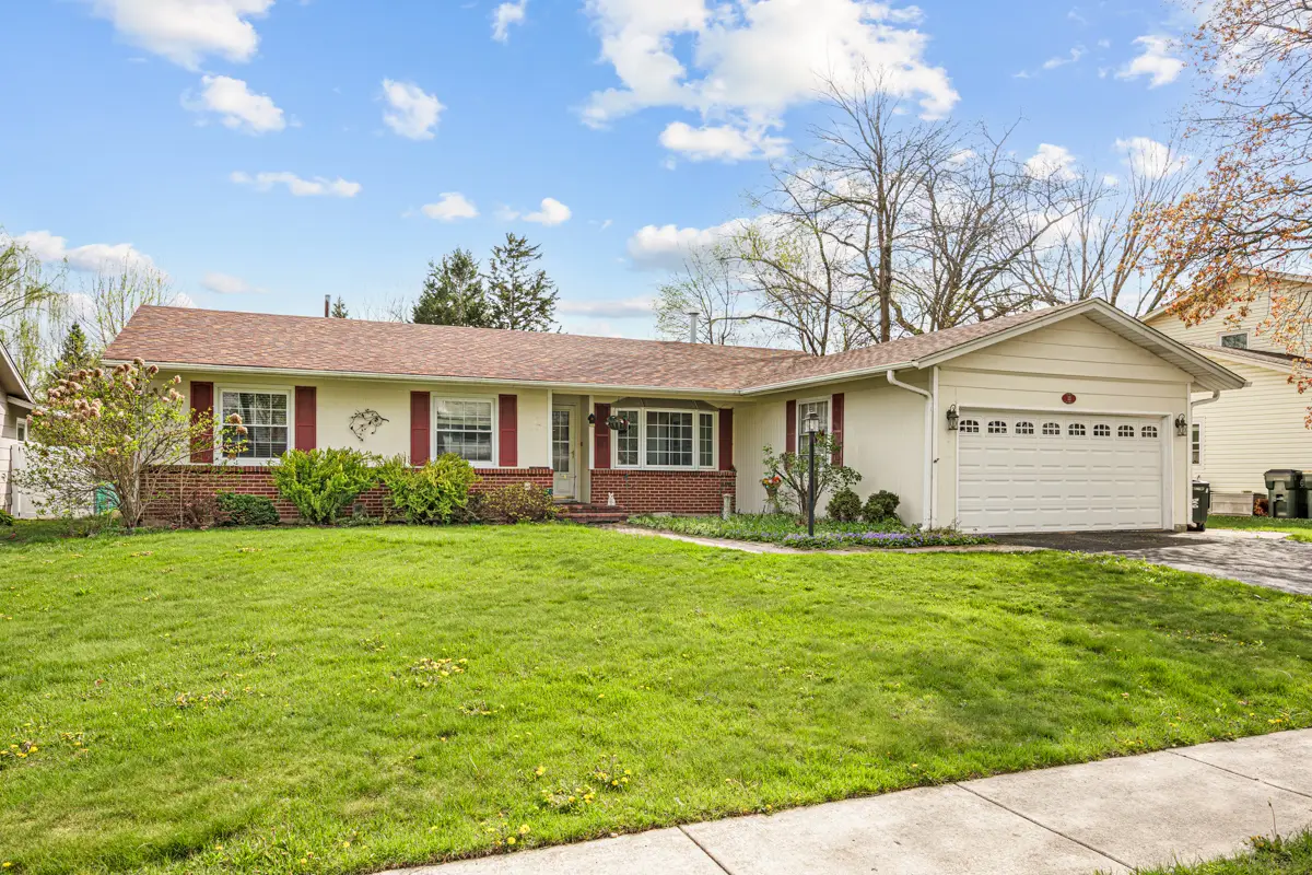 33 Walpole Road, Elk Grove Village, IL 60007 - #1