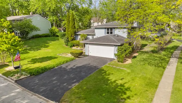 405 N Glengarry Drive, Geneva, IL 60134