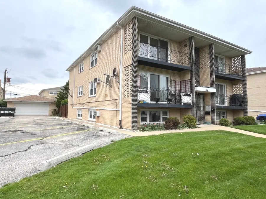 8632 Leclaire Avenue, Burbank, IL 60459 - #2