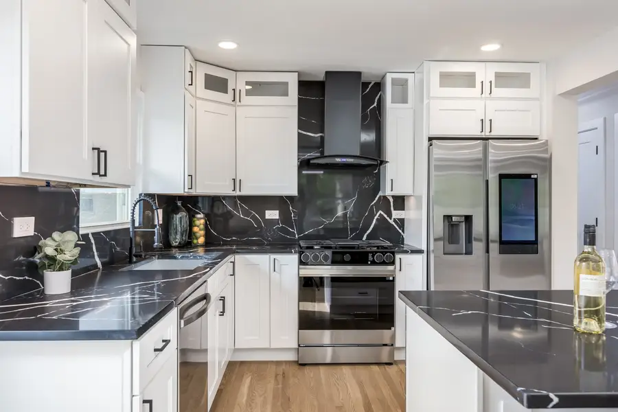 9132 Lincolnwood Drive, Evanston, IL 60203 - #3