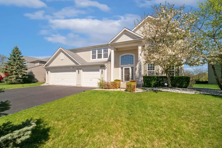18950 W Glenhurst Drive, Lake Villa, IL 60046 - #2