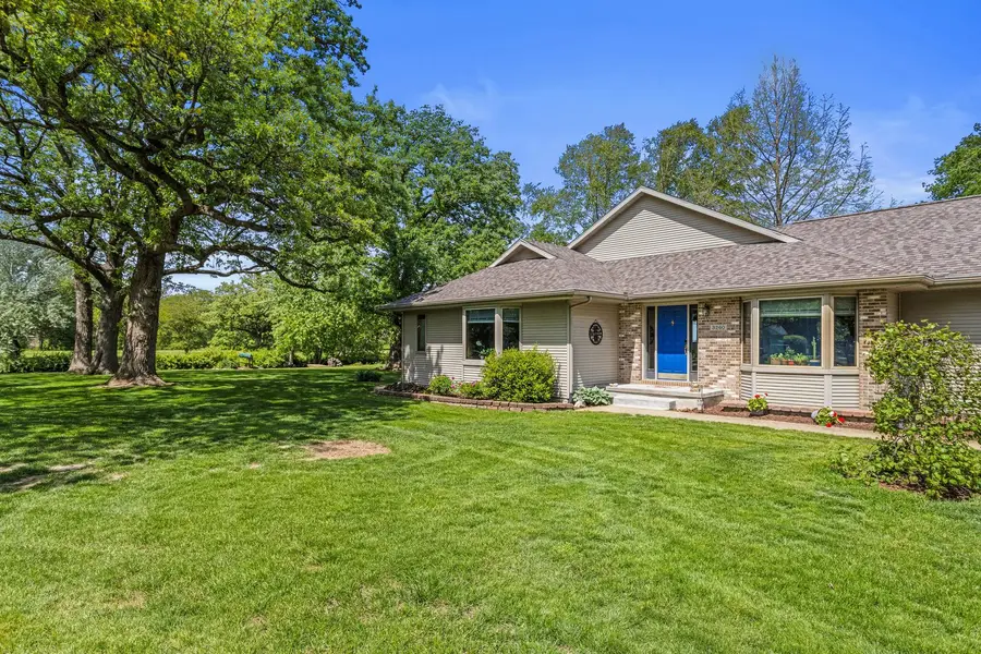 3260 Greenwood Drive, Dewey, IL 61840 - #2