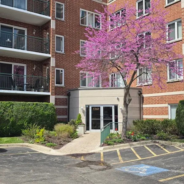 5360 N Lowell Avenue #510, Chicago, IL 60630