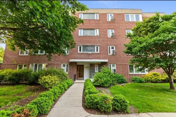 7206 Oak Avenue #2SE, River Forest, IL 60305