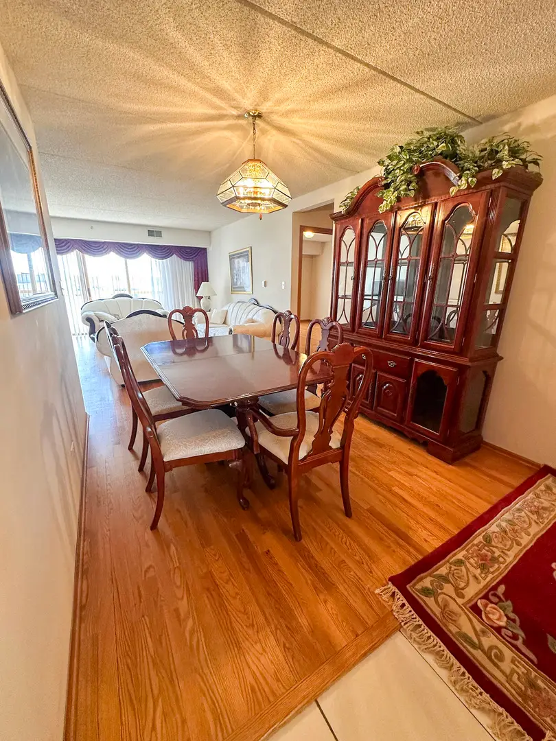 4700 N Harlem Avenue #306, Harwood Heights, IL 60706 - #3