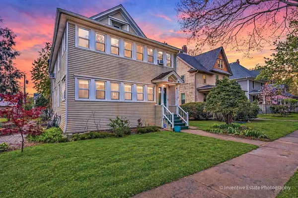 211 N Wright Street, Naperville, IL 60540