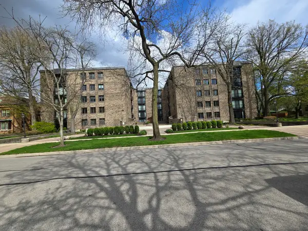 1005 Bonnie Brae Place #5F, River Forest, IL 60305