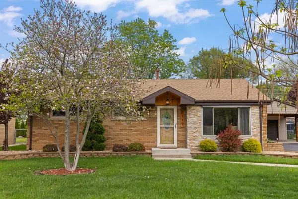 8119 S 83rd Court, Justice, IL 60458
