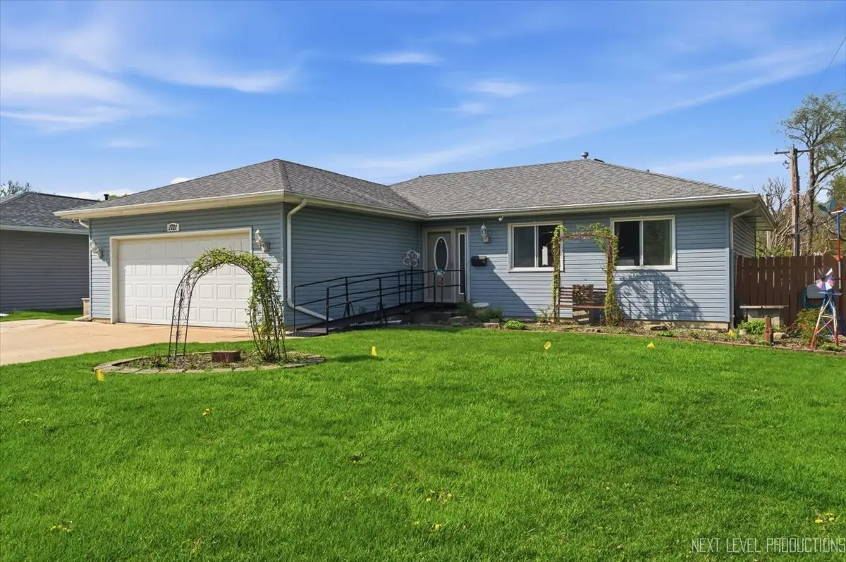 1721 W Galena Boulevard, Aurora, IL 60506 - #1