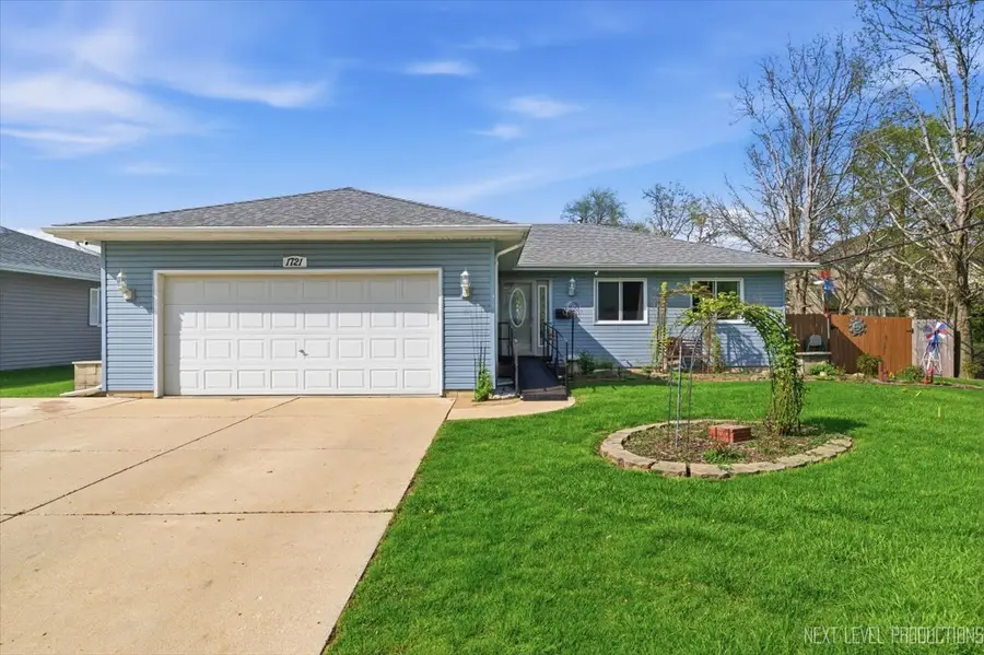 1721 W Galena Boulevard, Aurora, IL 60506 - #2