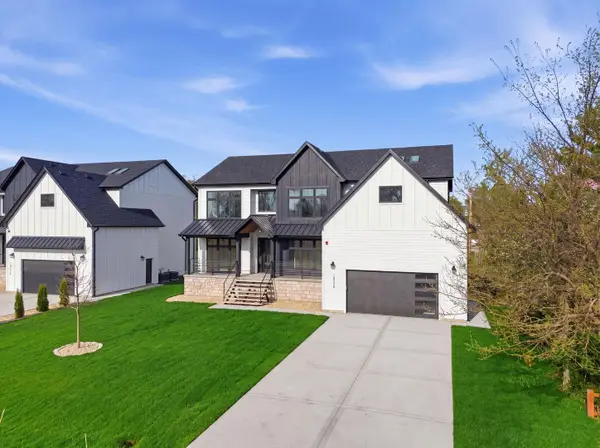 10226 S 81st Avenue, Palos Hills, IL 60465