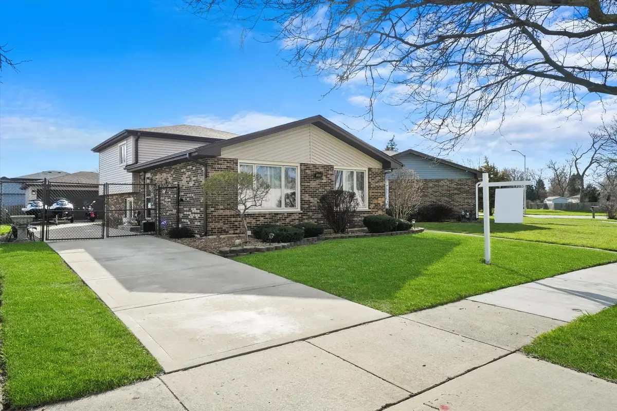 12820 S Blossom Drive, Alsip, IL 60803 - #1