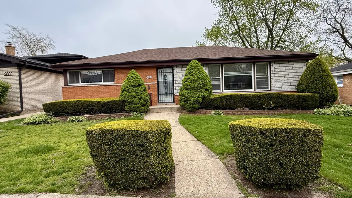 9527 Lowell Avenue, Skokie, IL 60076 - #1
