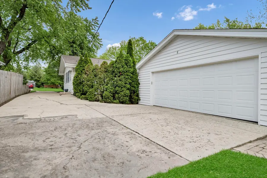 1441 N Eagle Street, Naperville, IL 60563 - #2