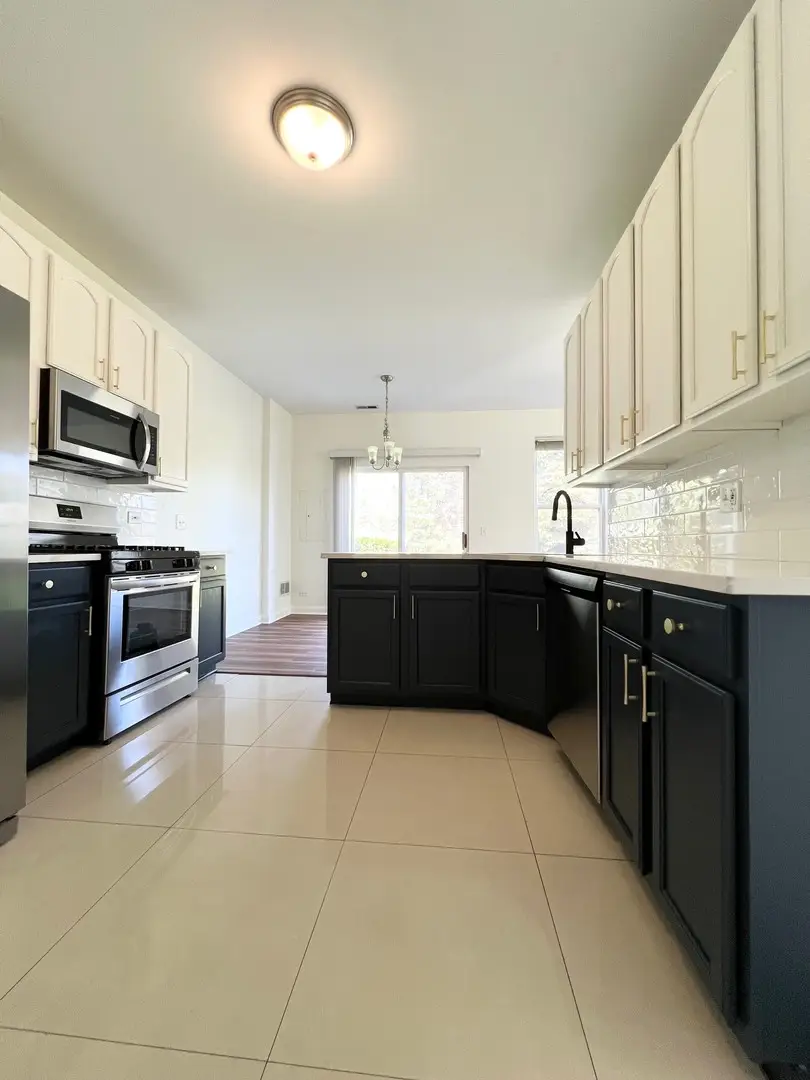 601 Blackstone Court, Aurora, IL 60504 - #3