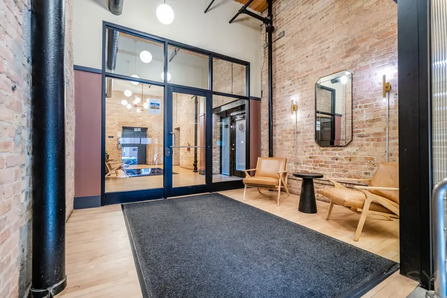 1327 W Washington Boulevard #2G, Chicago, IL 60607 - #3