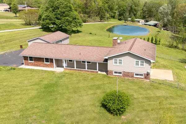 1040 Skyline Drive, Cobden, IL 62920