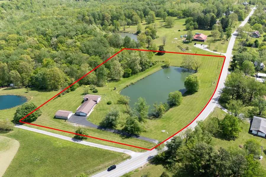 1040 Skyline Drive, Cobden, IL 62920 - #2