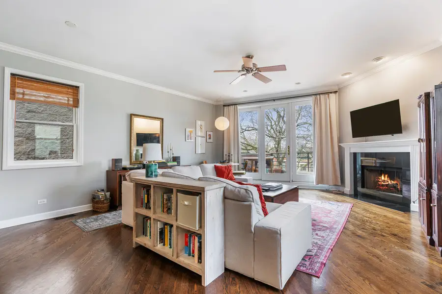 1043 N Winchester Avenue #3, Chicago, IL 60622 - #3