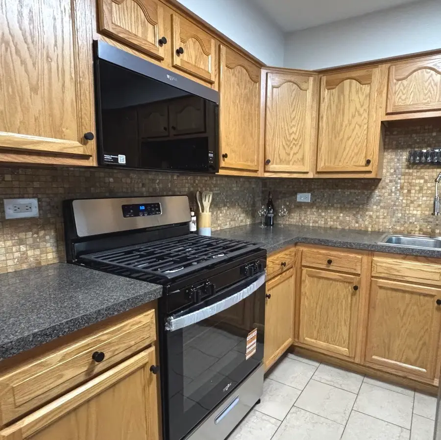 10437 Natoma Avenue #4, Chicago Ridge, IL 60415 - #3