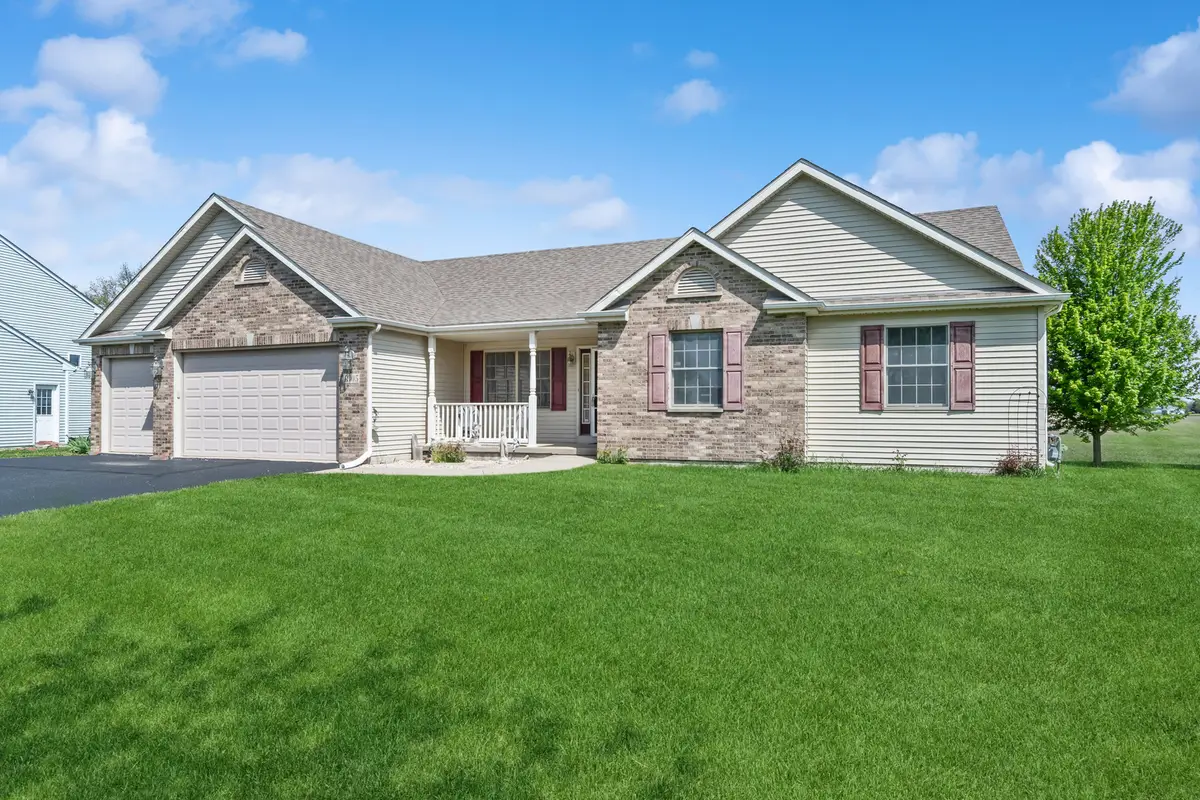 1305 W Northwind Drive, Sandwich, IL 60548 - #1