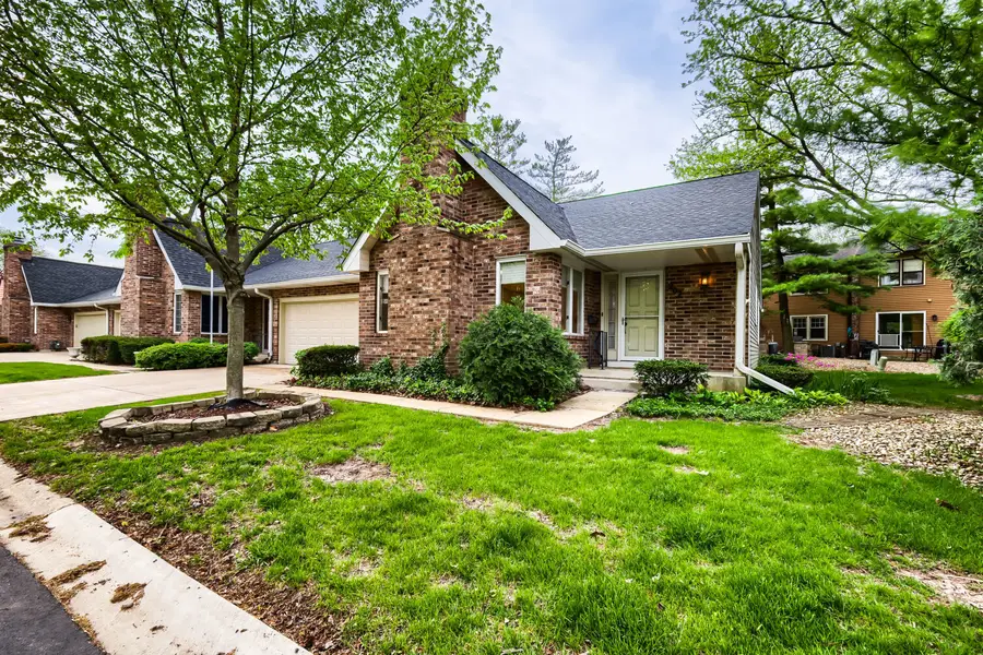 202 Stone Manor Circle, Batavia, IL 60510 - #2