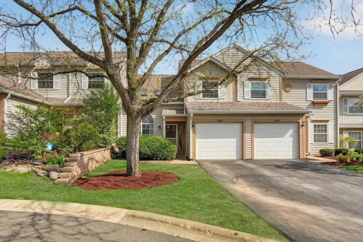 565 Ascot Lane, Streamwood, IL 60107 - #1