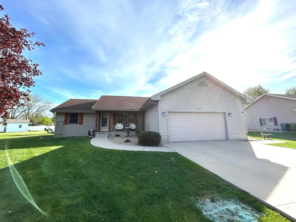 1711 Peri Drive, Mendota, IL 61342 - #1