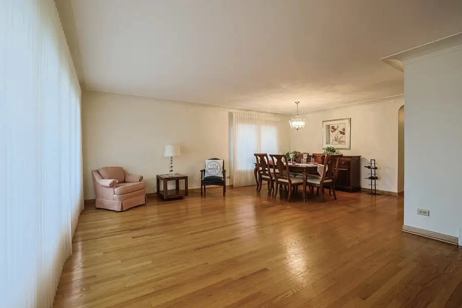 4631 N Reserve Avenue, Chicago, IL 60656 - #3