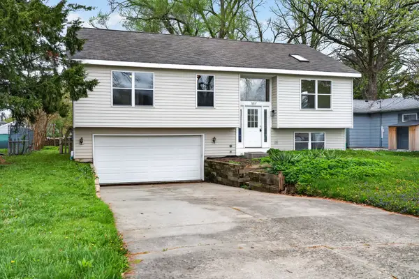 5217 N Pleasant View Drive, McHenry, IL 60050