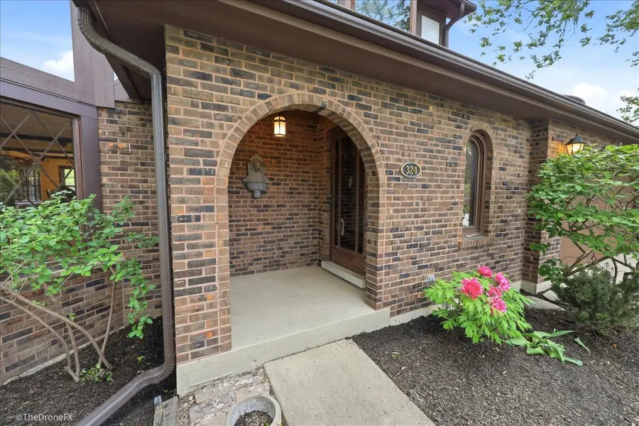 22W324 Mccarron Road, Glen Ellyn, IL 60137 - #3