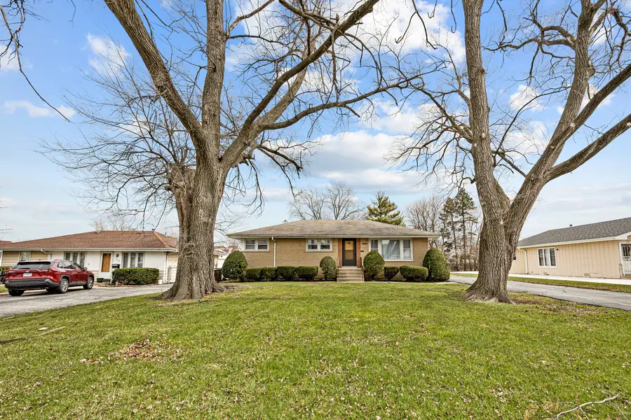 2701 Lee Street, Melrose Park, IL 60164 - #3