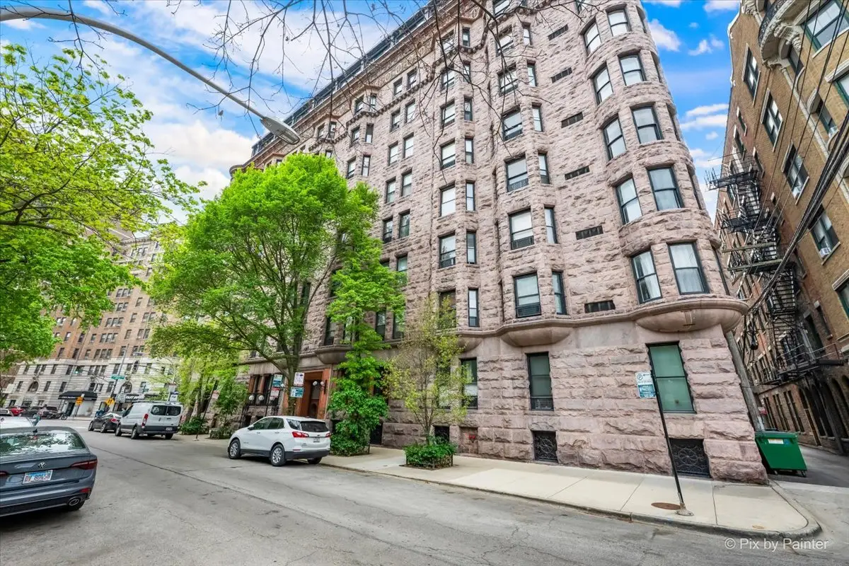 2800 N Pine Grove Avenue #4G, Chicago, IL 60657 - #1