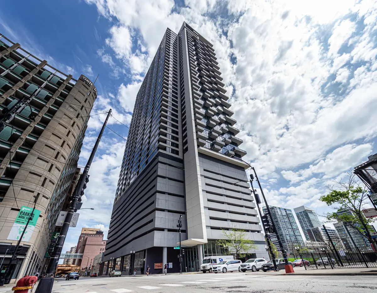 235 W Van Buren Street #4405, Chicago, IL 60607 - #1